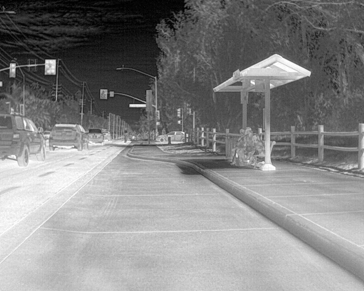 道路夜景红外样例的增强结果